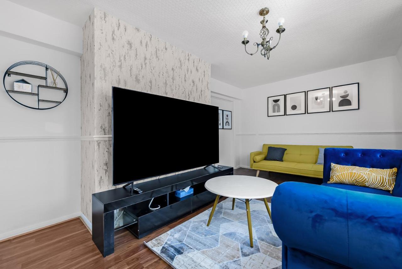 Stylish Excel 3 Bedroom Flat Лондон Экстерьер фото